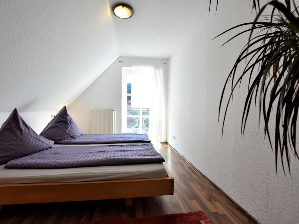 4 Room Holiday Apartment With Garden Kossau الغرفة الصورة